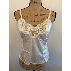 Vintage Women's Body Lites by JC Penney White Camisole Sleepwear Size 34